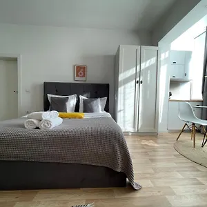 https://bricks-studio-apartments.albaniahotels.org